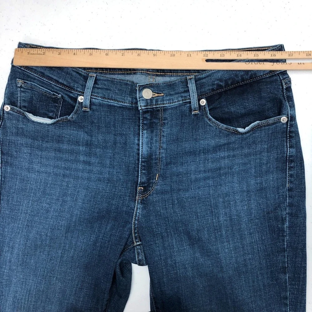 Levis Classic Bootcut Jeans Womens 14M 32x32 Blue Stretch Denim Mid Rise Casual - Picture 7 of 15